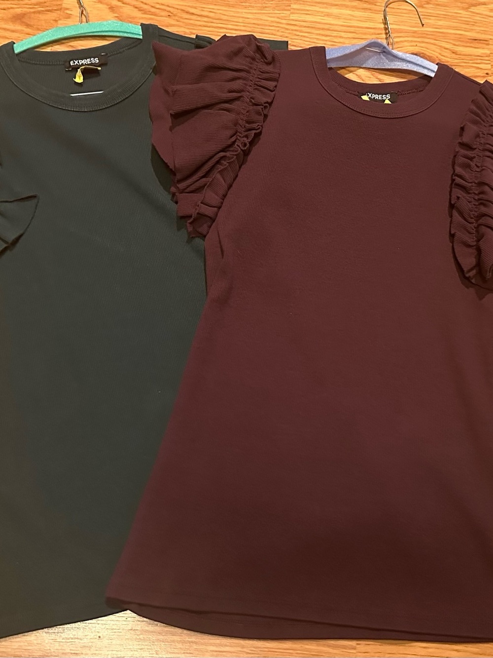 Express Short Sleeve Ruffle Top - Burgundy and Dark Green